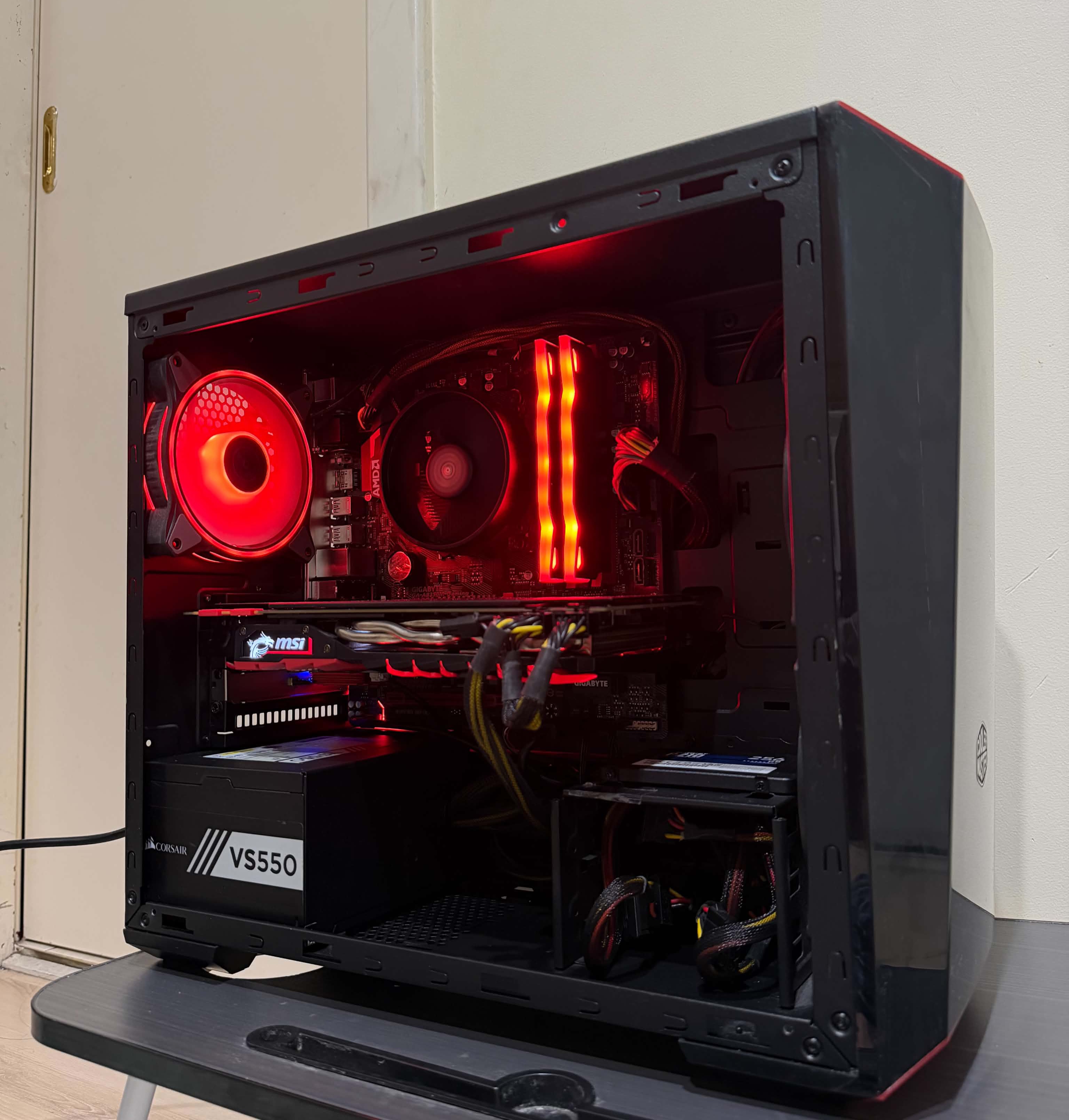 GTX 1080 Red Gaming PC | Ryzen 5 2600 | 16 GB DDR4 RAM — photo 2 of 5
