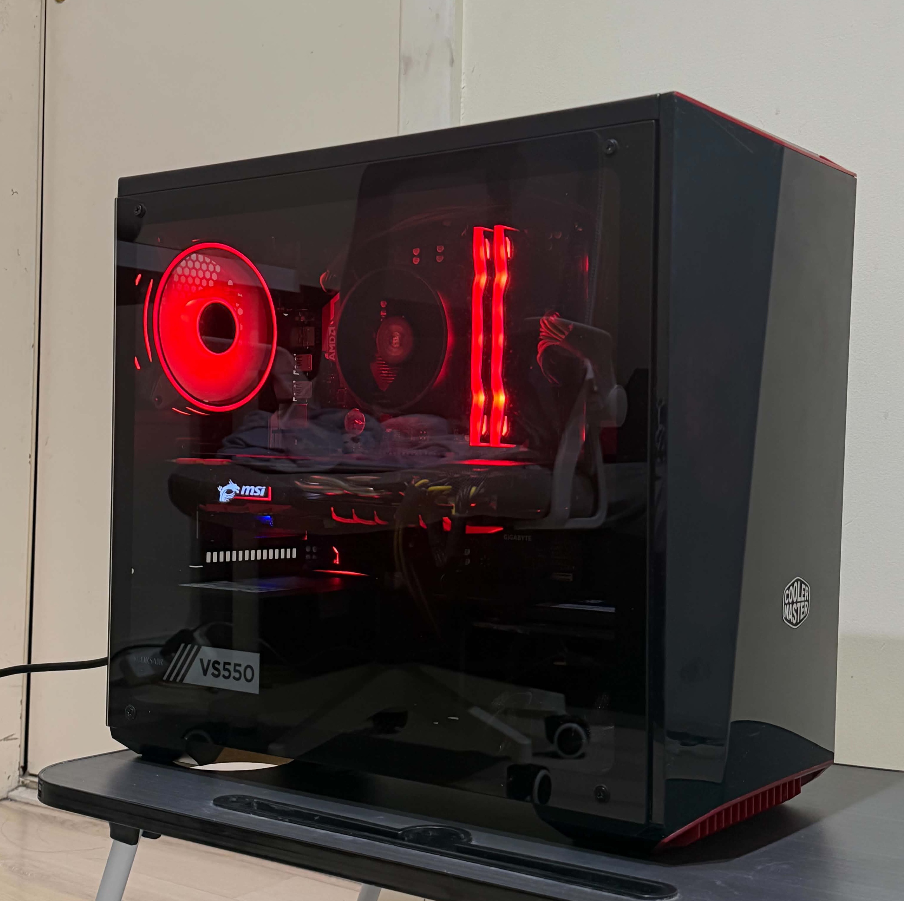 GTX 1080 Red Gaming PC | Ryzen 5 2600 | 16 GB DDR4 RAM