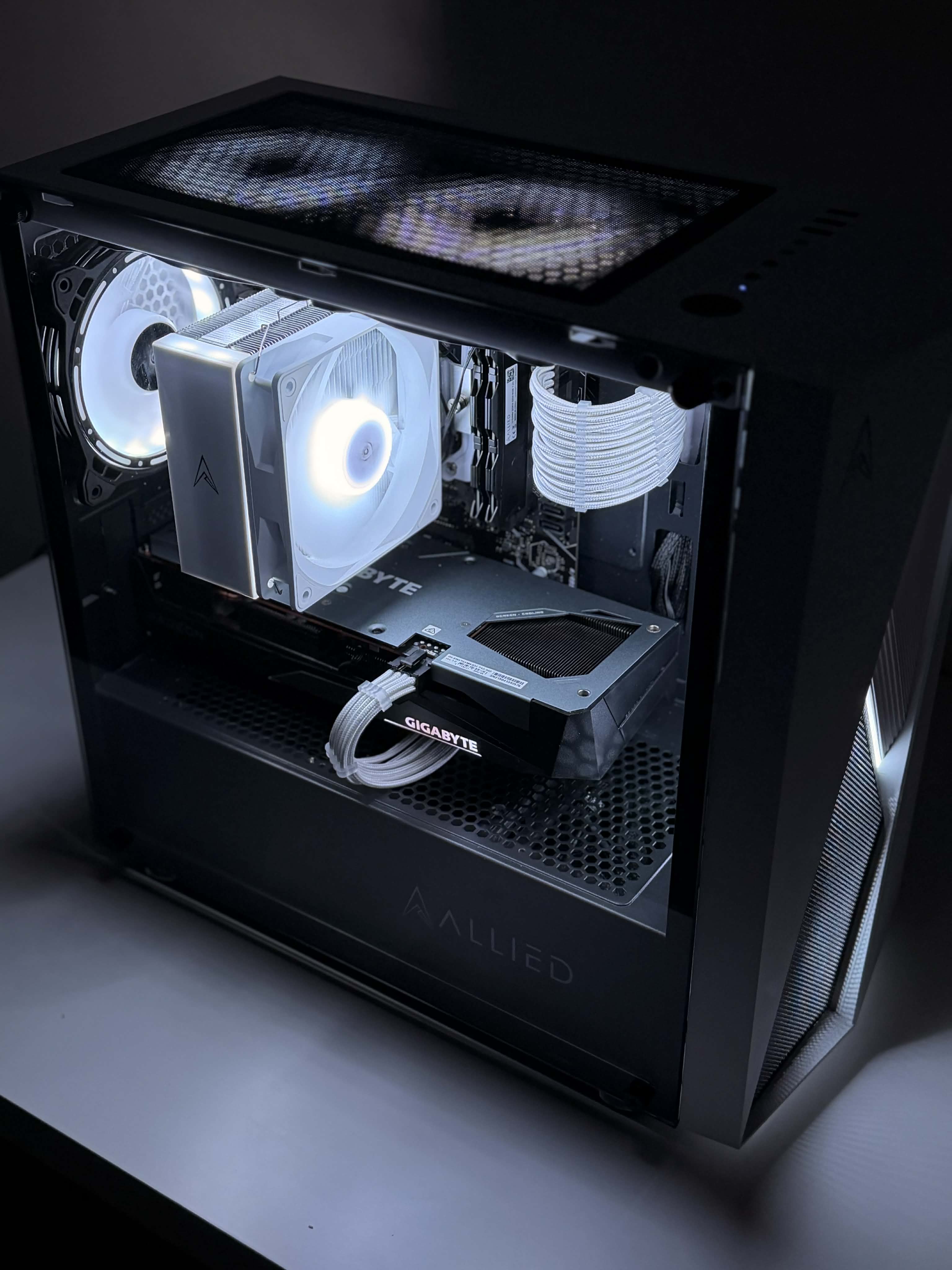 Gaming PC - Ryzen 5 5500 + RX 6600 XT — photo 2 of 4