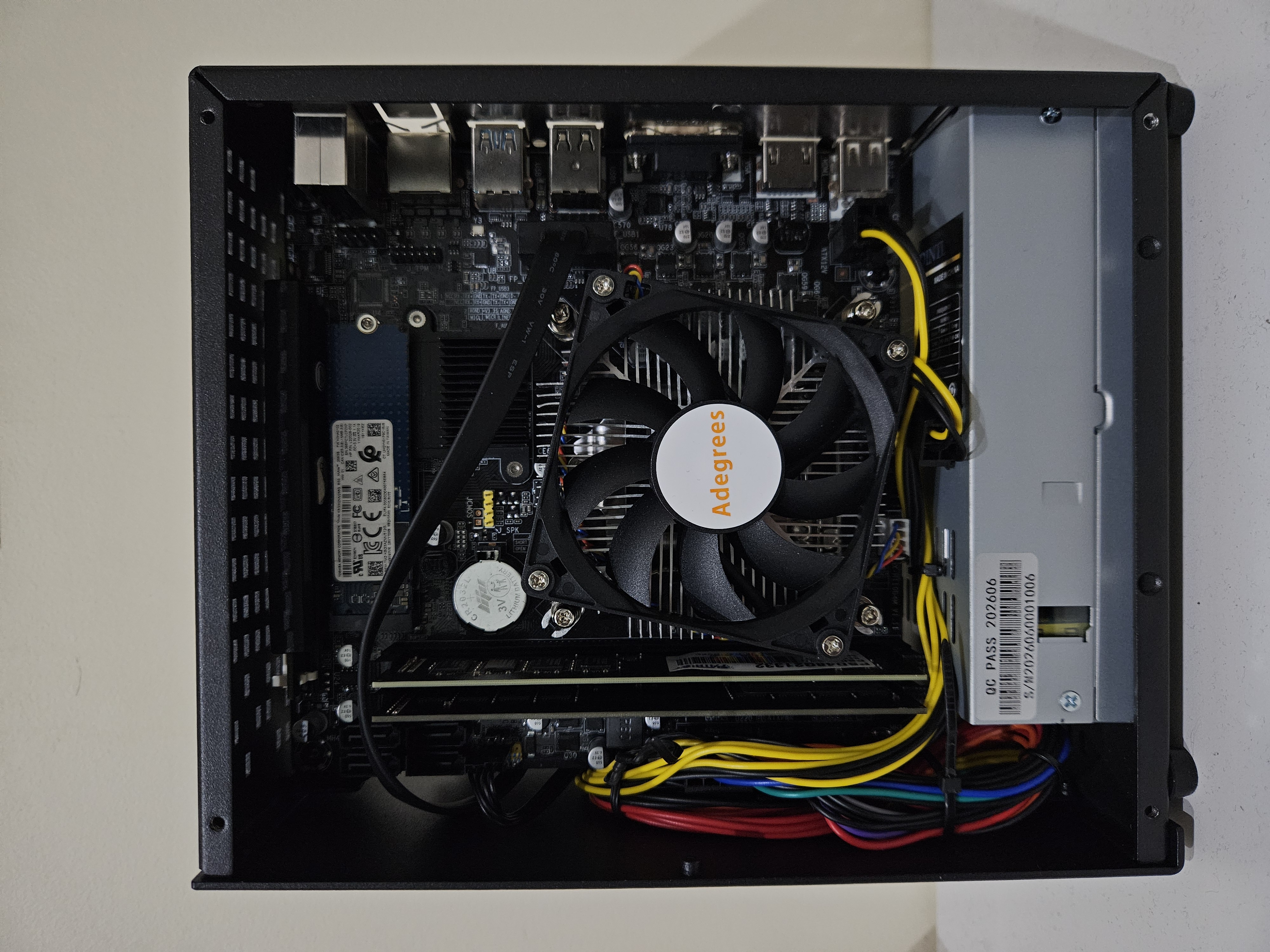 GTX 1050 Super Mini Gaming PC | Intel i5 7500 | 16 GB DDR4 RAM — photo 3 of 4